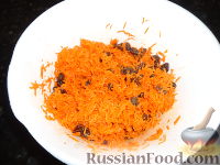 Фото приготовления рецепта: Морковный торт - шаг №6