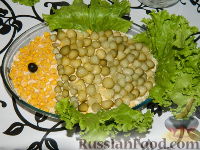 Фото приготовления рецепта: Салат из консервированной рыбы "Три желания" - шаг №11