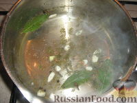 Фото приготовления рецепта: Маринование замороженных опят - шаг №3