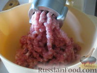 Фото приготовления рецепта: Суп с фрикадельками и зеленым горошком "Дачный" - шаг №6