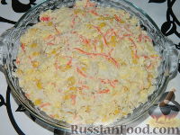 Фото приготовления рецепта: Простой салат с курицей "Квочка" - шаг №11