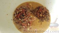 Фото приготовления рецепта: Постные медовые бискотти с изюмом и орехами - шаг №6