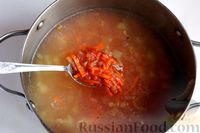 Фото приготовления рецепта: Суп с килькой в томате и рисом - шаг №10