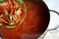 Фото приготовления рецепта: Суп с килькой в томате и рисом - шаг №11