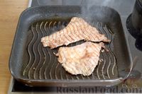 Фото приготовления рецепта: Эскалоп из свинины в чесночном маринаде - шаг №7