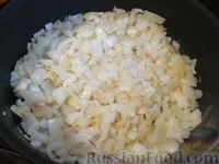 Фото приготовления рецепта: Куриные фрикадельки, запечённые в луковом соусе - шаг №8