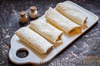 Фото приготовления рецепта: Рулетики из лаваша с творожно-сырной начинкой - шаг №8
