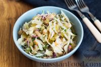 Фото к рецепту: Салат из квашеной капусты с консервированной фасолью и солёными огурцами