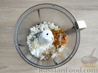 Фото приготовления рецепта: Блинные печёночные рулетики с творожно-овощной начинкой - шаг №13