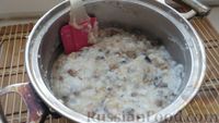 Фото приготовления рецепта: Котлеты из риса и шампиньонов под морковно-грибным соусом (в духовке) - шаг №13