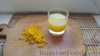 Фото приготовления рецепта: Скумбрия, тушенная в томатно-апельсиновом соусе с оливками - шаг №3