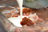 Фото приготовления рецепта: Шашлык из курицы в духовке (в кефирном маринаде) - шаг №7