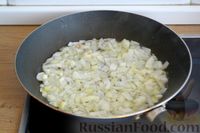 Фото приготовления рецепта: Суп с фаршем, рисом и обжаренными грибами - шаг №12