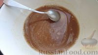 Фото приготовления рецепта: Постные кофейные кексы с черносливом - шаг №4