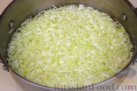 Фото приготовления рецепта: Постные капустные котлеты с манной крупой - шаг №2