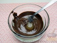 Фото приготовления рецепта: Желейные конфеты в шоколаде - шаг №11