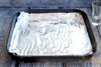 Фото приготовления рецепта: Куриные бёдрышки, запечённые с сыром, под чесночным соусом - шаг №2