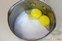 Фото приготовления рецепта: Творожная пасха со сливками и цукатами - шаг №5