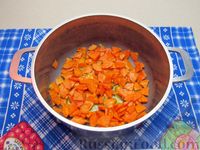 Фото приготовления рецепта: Овощной суп-пюре с творожно-мясными фрикадельками - шаг №5