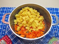 Фото приготовления рецепта: Овощной суп-пюре с творожно-мясными фрикадельками - шаг №6