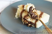 Фото приготовления рецепта: Молочный десерт с манкой, печеньем и кокосовой стружкой - шаг №9