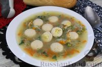 Фото приготовления рецепта: Куриный суп с вермишелью, горошком и фрикадельками с варёными яйцами - шаг №22