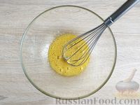 Фото приготовления рецепта: Блины на рассоле, с сырной начинкой - шаг №3
