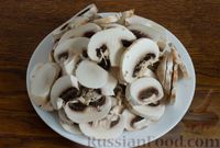 Фото приготовления рецепта: Гречневая лапша с грибами, овощами и кокосовым молоком - шаг №2