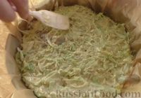 Фото приготовления рецепта: Капустный заливной пирог с овсянкой, грибами и сыром - шаг №20