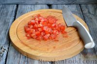 Фото приготовления рецепта: Куриные рубленые котлеты с помидором и базиликом - шаг №4