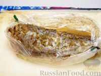 Фото приготовления рецепта: Рыба, запечённая с лимоном (в рукаве) - шаг №7