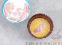 Фото приготовления рецепта: Запечённое куриное филе в панировке из сухарей и сыра - шаг №6
