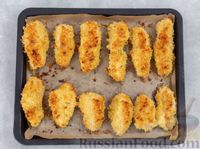 Фото приготовления рецепта: Запечённое куриное филе в панировке из сухарей и сыра - шаг №9
