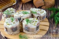Фото приготовления рецепта: Куриные рулетики с плавленым сыром и зеленью (на сковороде) - шаг №14