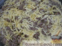 Фото приготовления рецепта: Запеканка из макарон, сыра и куриной печени - шаг №11