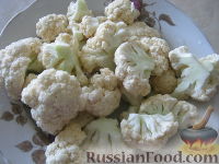Фото приготовления рецепта: Суп с цветной капустой (брокколи) и вермишелью - шаг №3