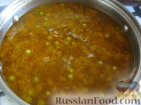 Фото приготовления рецепта: Суп с цветной капустой (брокколи) и вермишелью - шаг №10