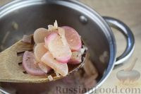 Фото приготовления рецепта: Крем-суп из редиса с обжаренным фаршем - шаг №8