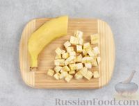 Фото приготовления рецепта: Ленивая овсянка на воде, с какао, мёдом и бананом - шаг №4
