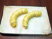 Фото приготовления рецепта: Бананы в слоёном тесте, с мёдом и апельсиновой цедрой - шаг №15