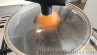 Фото приготовления рецепта: Апельсиновый пирог с кукурузной мукой, кориандром и глазурью - шаг №3