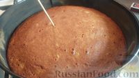Фото приготовления рецепта: Апельсиновый пирог с кукурузной мукой, кориандром и глазурью - шаг №19