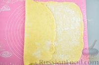 Фото приготовления рецепта: Лимонное печенье из рубленого теста, с джемом и орехами - шаг №9