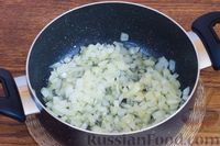 Фото приготовления рецепта: Суп из шампиньонов с пшенной кашей и соевым соусом - шаг №5