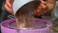 Фото приготовления рецепта: Шоколадный торт «Стаканчиковый» с творожно-сметанным кремом - шаг №3