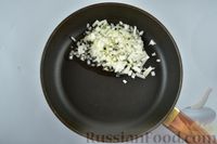 Фото приготовления рецепта: Сырный суп с рисом и куриными кнелями - шаг №3