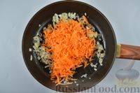 Фото приготовления рецепта: Сырный суп с рисом и куриными кнелями - шаг №4