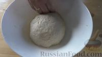 Фото приготовления рецепта: Мраморный пирог с шоколадной пастой и варёной сгущёнкой - шаг №4