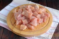 Фото приготовления рецепта: Шашлык из куриного филе с грибами и овощами (в духовке) - шаг №2