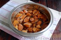 Фото приготовления рецепта: Шашлык из куриного филе с грибами и овощами (в духовке) - шаг №5
